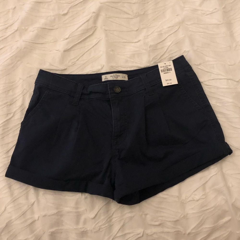 Abercrombie navy shorts - size 0